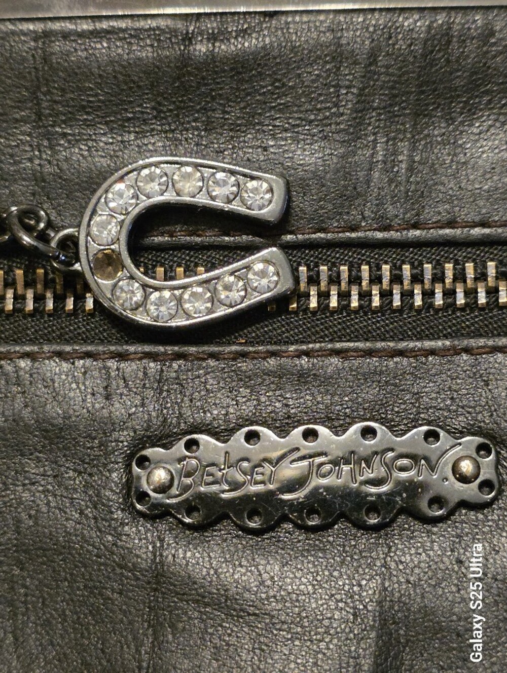 VTG Betsey Johnson Black Leather Horseshoe Grommet Wallet Clutch Y2K Western - Picture 2 of 13